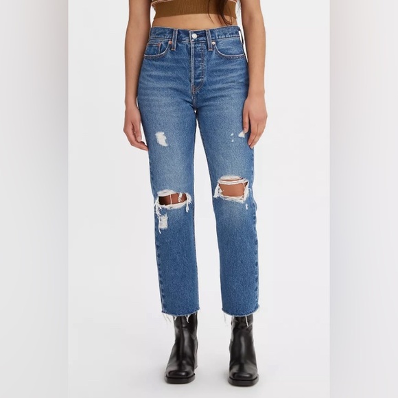 Levi’s Wedgie Straight Fit Jeans - Picture 1 of 5